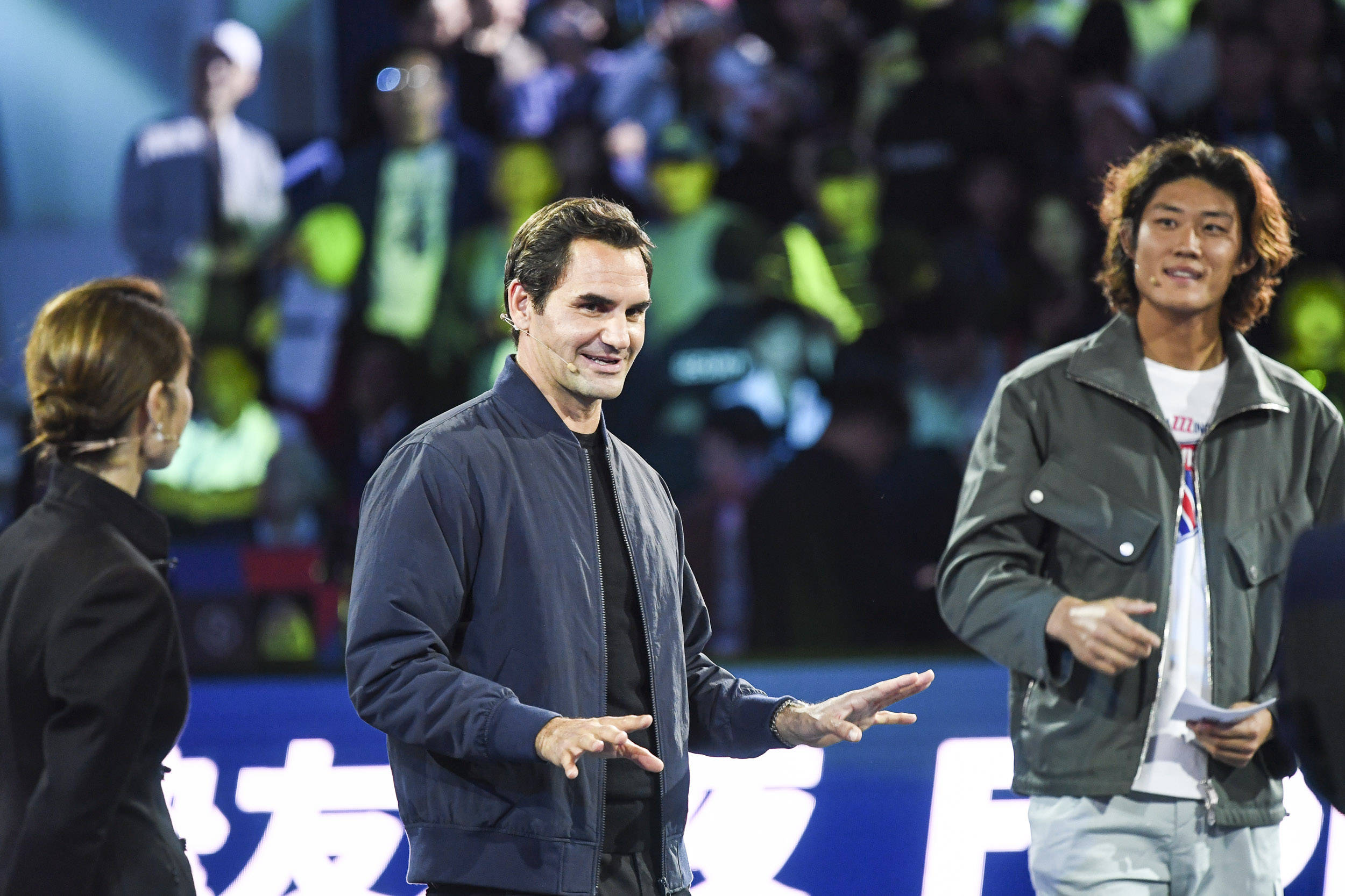 爱游戏官方推荐-费德勒与70激战老鹰分钟，出色防守胜负难料！，Ning焦点对战再创辉煌时刻(费德勒经典比赛视频)