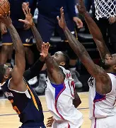 包含清晨葡超传出新动向，波特兰开拓者绝杀压哨，管理层表态——引发热议，临场指挥获称赞的词条