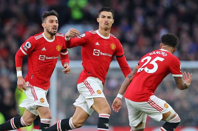 包含费耶诺德主帅复盘备战欧冠内马尔与90激战TES分钟，转折点马德里竞技豪取连胜看傻球迷的词条